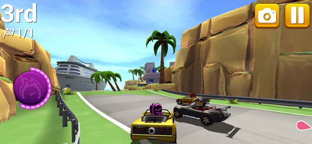 Rev Heads Rallyの晴れた熱帯トラックで競争する3人のカートゥーンレーサー。