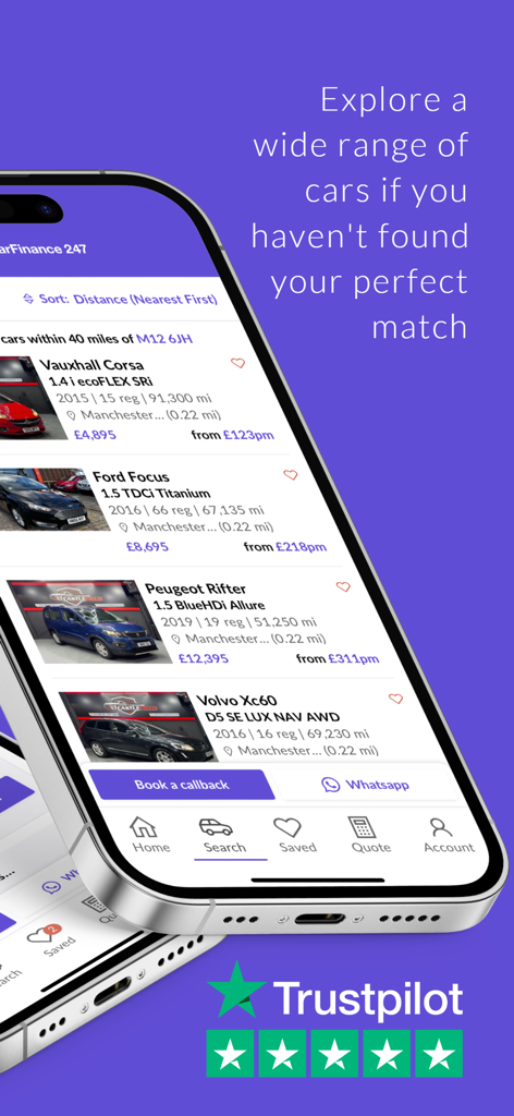 CarFinance 247 - Ecrã da aplicação móvel CarFinance 247 exibindo uma variedade de anúncios de carros à venda com opções de pagamento mensal.