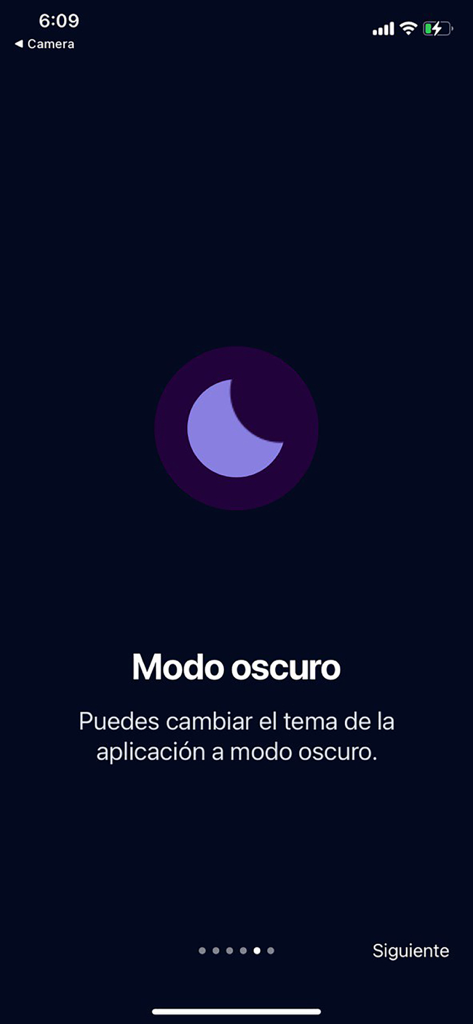 Himnario IDMJI - Dark mode setting screen in the Himnario IDMJI app with a moon icon
