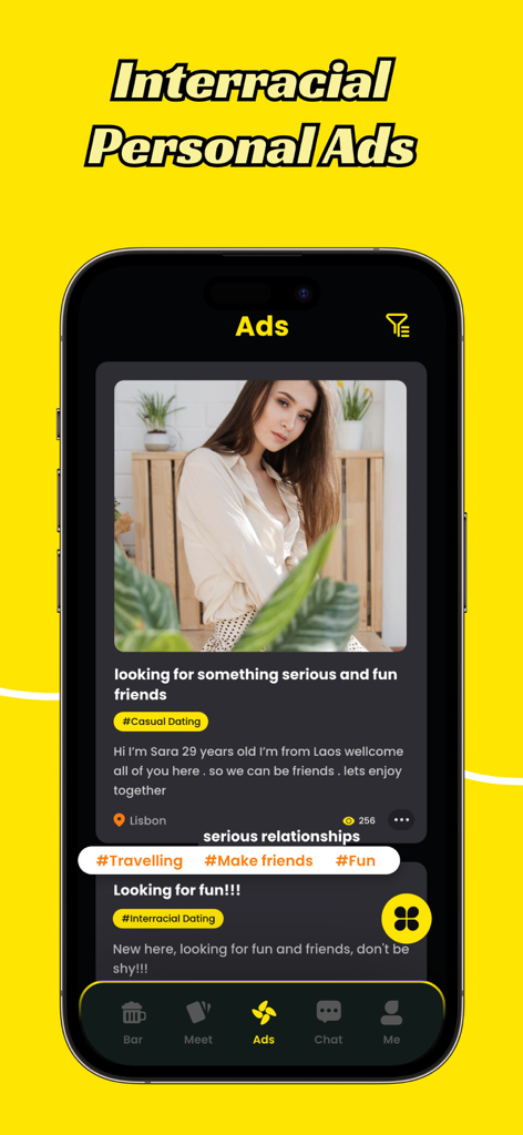 Interracial Dating - Yellow - Captura de tela do aplicativo de namoro Yellow mostrando um anúncio pessoal para namoro interracial com detalhes do perfil do usuário e tags como namoro casual e viagens