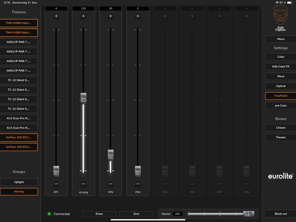 Light Captain - DMX Controller - iPad-Oberfläche der Light Captain DMX Controller App, die den FreePatch-Bereich mit einstellbaren vertikalen Fadern und einer Geräte-Liste anzeigt