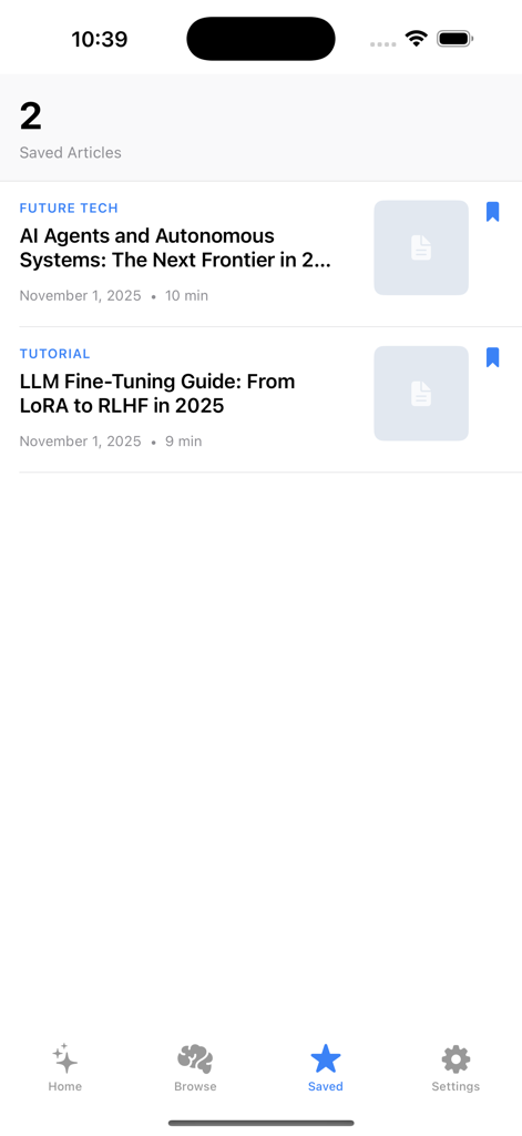 북마크된 AI 튜토리얼 및 가이드를 표시하는 HelpAGI 앱 저장된 기사 화면