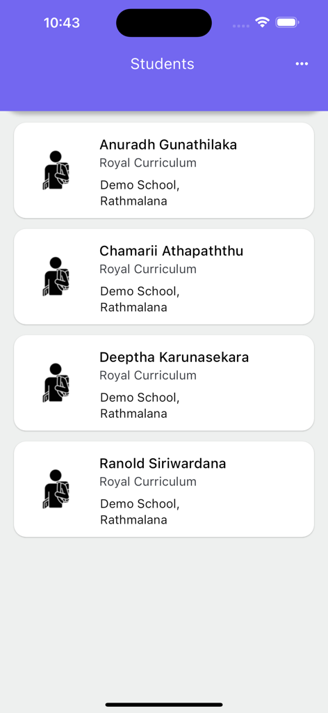 Zeta Plus Parent - Zeta Plus Parentアプリの生徒プロフィールリスト。名前と学校情報が表示されています。