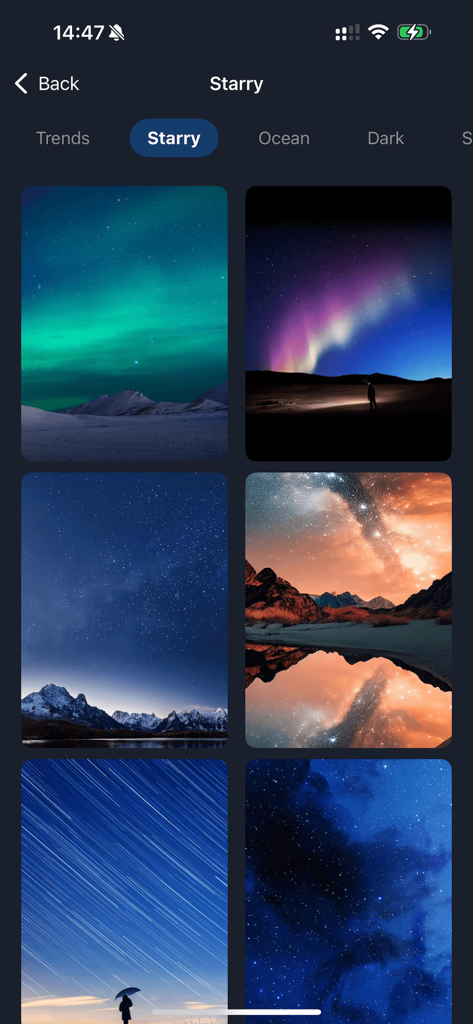 iLiveWalls - Live Wallpaper 4k - A grid of 4k starry night and aurora borealis wallpapers in the iLiveWalls app