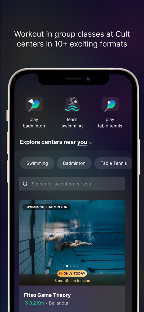 cult.fit Gym Workout & Fitness - Interfaz de la aplicación cult.fit que muestra opciones de reserva de deportes para natación, bádminton y tenis de mesa.
