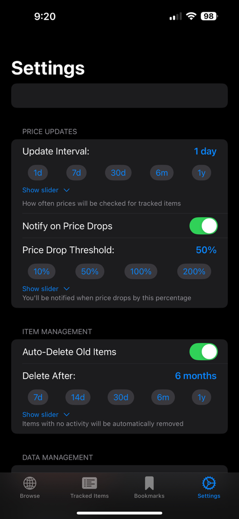 Menú de configuración de la aplicación Navegador de Precios Lio que muestra opciones para intervalos de actualización de precios, umbrales de notificación y gestión automática de artículos.