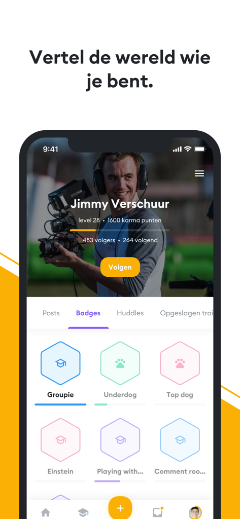 Huddle community & e-learning - User profile in Huddle app showing achievement badges and level status