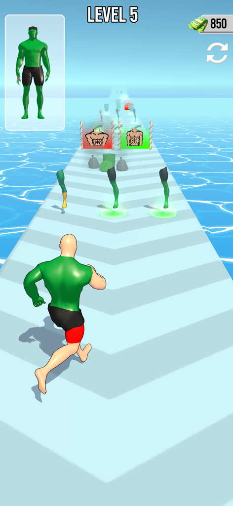 Un personaje verde corriendo en una pista sobre el agua recogiendo partes del cuerpo para transformarse en un superhéroe en el Nivel 5