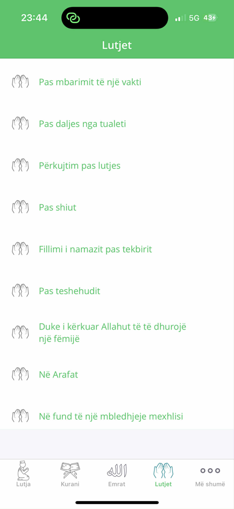 Kurani ne Shqip - Mobile app interface showing a list of Islamic prayers in Albanian titled Lutjet