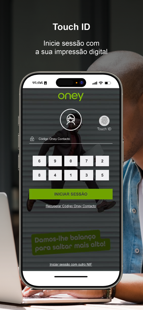 Oney Portugal - Tela de login do aplicativo móvel Oney Portugal com segurança biométrica Touch ID e teclado numérico