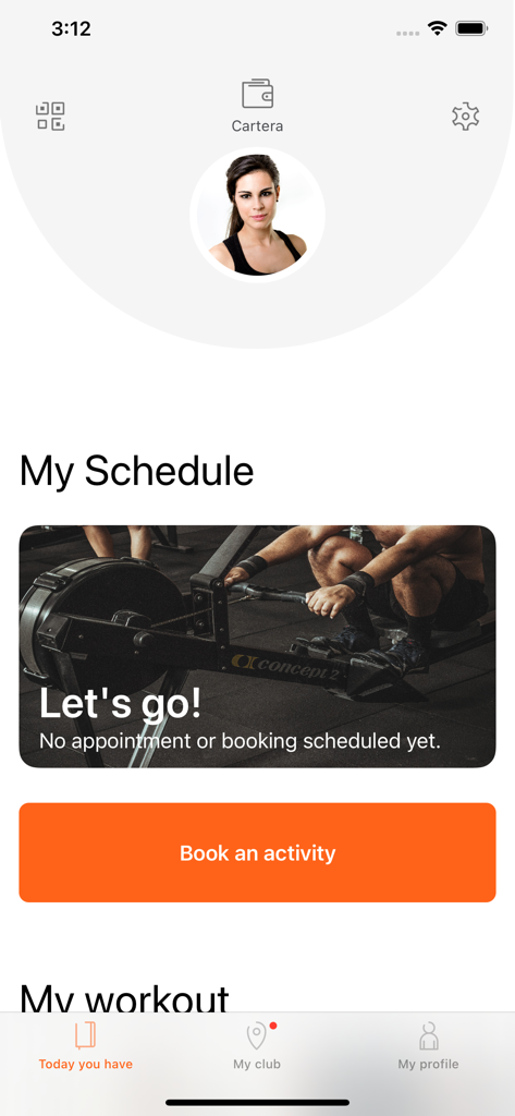 Panel de la aplicación Trainingym que muestra el perfil del usuario, la sección Mi Horario con un botón para reservar una actividad y pestañas de navegación inferiores.