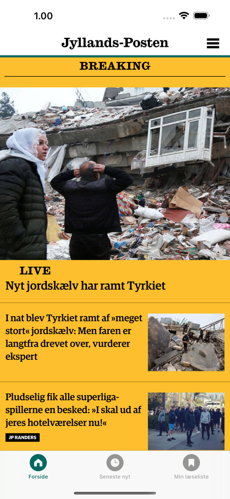 Jyllands-Posten Nyheder - Jyllands-Posten mobile app showing breaking news headlines and a live report on an earthquake in Denmark.