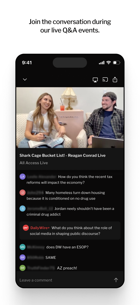 Interfaccia dell'app DailyWire plus che mostra uno streaming video live con una sezione di commenti pubblici.