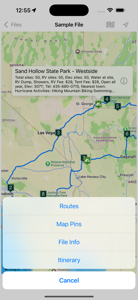 Interface cartographique de l'application Road Trip Planner montrant un itinéraire de voyage et des informations sur les campings.