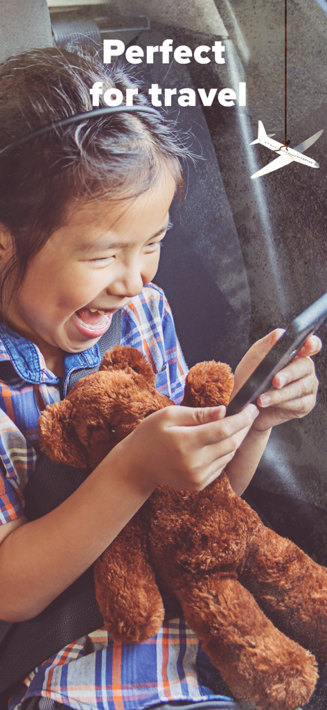 Smart Kiddo Montessori Kids 3+ - Happy child using the Smart Kiddo educational app while traveling