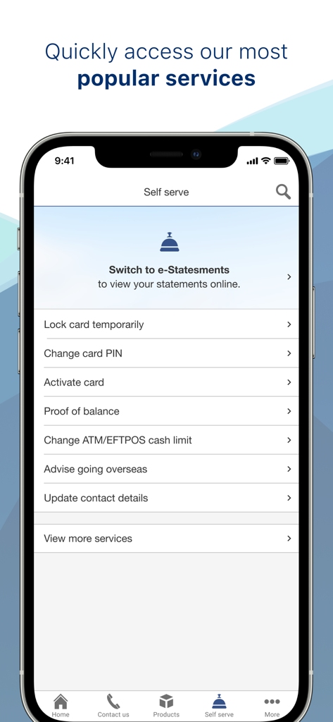 Pantalla de autoservicio de la aplicación móvil BankSA con opciones para la gestión de tarjetas y actualizaciones de cuenta.