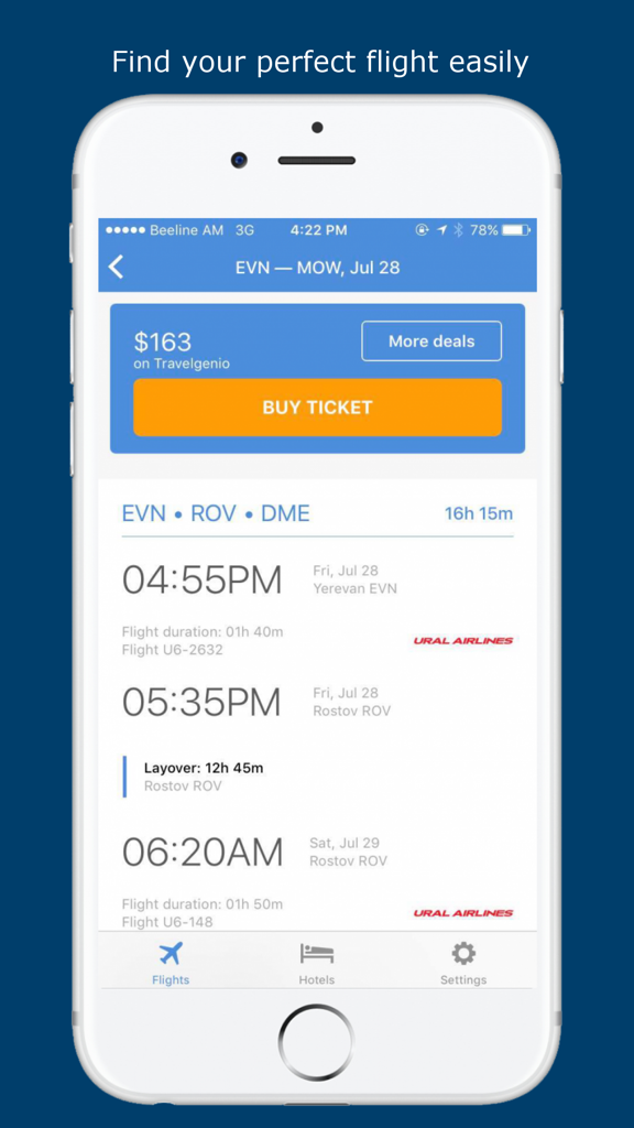 フライト検索アプリのモバイルインターフェイスに、iPhone画面に航空券の価格とフライトの旅程が表示されている
