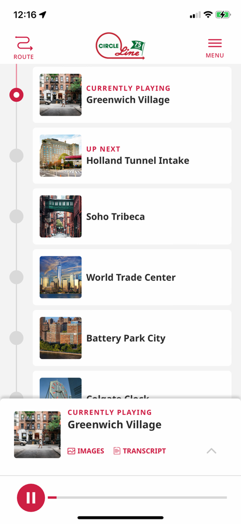 Captura de pantalla de la aplicación Circle Line Sightseeing que muestra una lista de paradas del tour de puntos de referencia de la ciudad de Nueva York y un reproductor de audio.