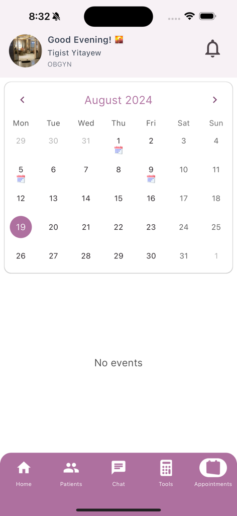 Adot Doctorモバイルアプリの毎月の予定カレンダービュー