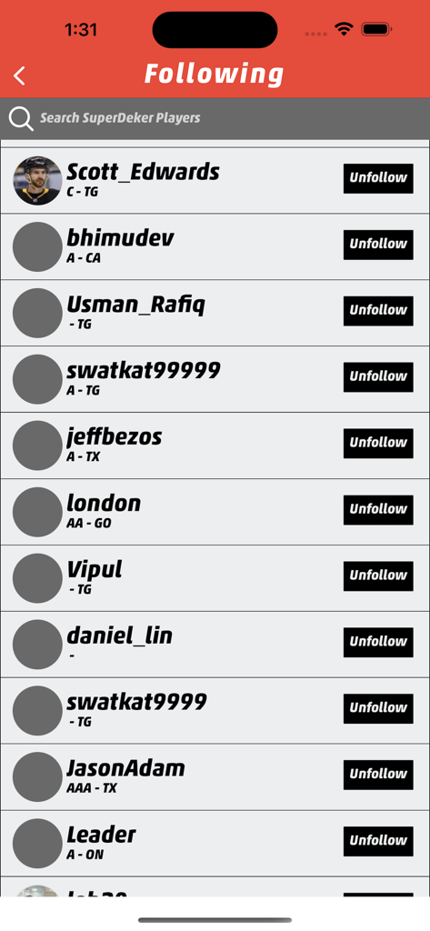 SuperDeker App - Interface of the SuperDeker app showing a list of followed hockey players with their names and skill levels.