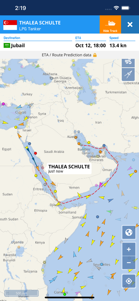 VesselFinder Lite app interface showing real-time ship positions and details for an LPG tanker on a map of the Red Sea