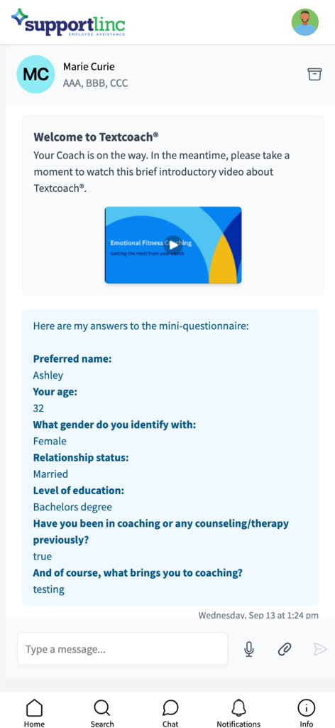 Una pantalla de chat de la aplicación eConnect que presenta un mensaje de bienvenida para Textcoach y un resumen de un cuestionario del usuario.