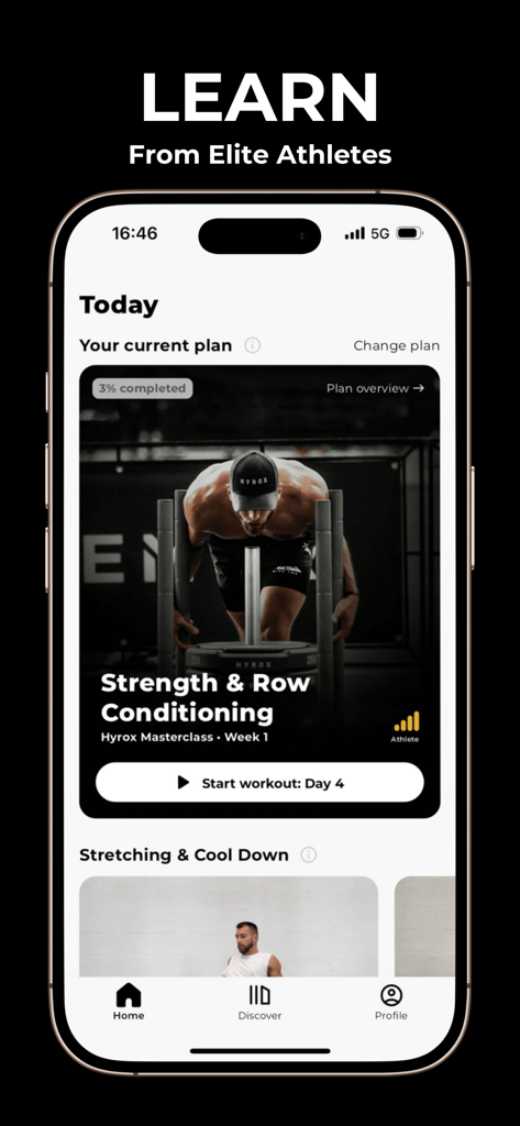 La interfaz de la aplicación ENDUR que muestra un plan de entrenamiento de fuerza y remo de acondicionamiento de la Masterclass Hyrox con un atleta empujando un trineo.