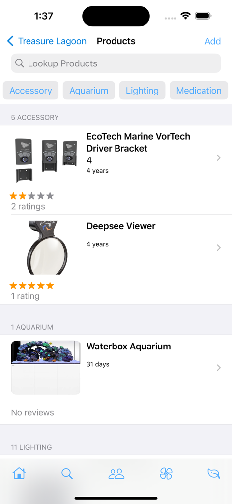 AquaticLog - Interfaz de la aplicación AquaticLog que muestra una lista de productos para acuarios, incluidos accesorios marinos y gestión de acuarios de caja de agua.