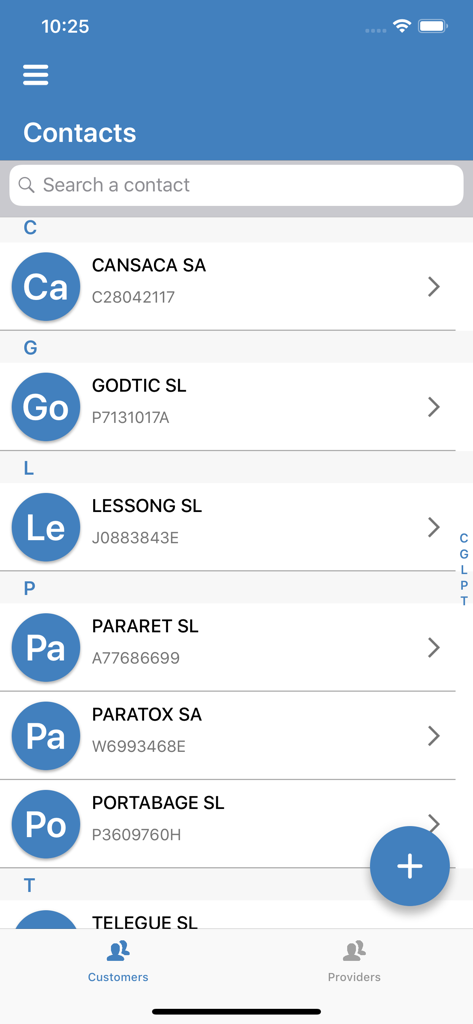 Contasimple – Invoices - Tela móvel mostrando uma lista de clientes empresariais no aplicativo Contasimple com nomes e números de identificação