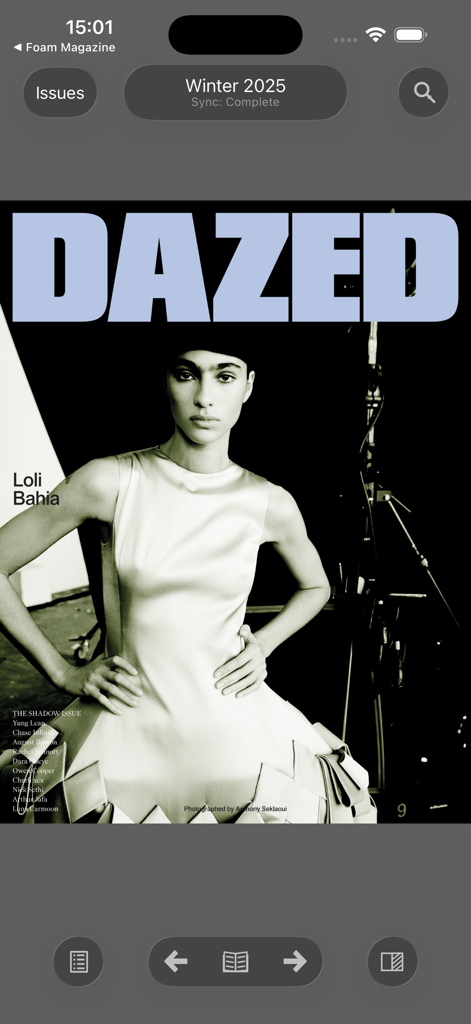 Dazed Magazine - La interfaz de la aplicación Dazed Magazine que muestra la portada del número de invierno de 2025 con la modelo Loli Bahia.