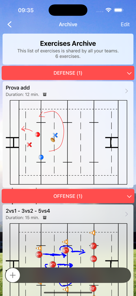 Assistant Coach Rugby - Assistant Coach Rugby app screen showing an archive of defense and offense drills with tactical pitch diagrams