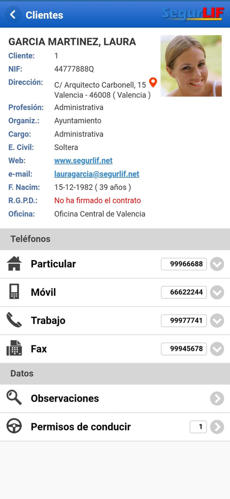 Pantalla de la aplicación SegurLIF Movil que muestra información detallada del cliente para un corredor de seguros