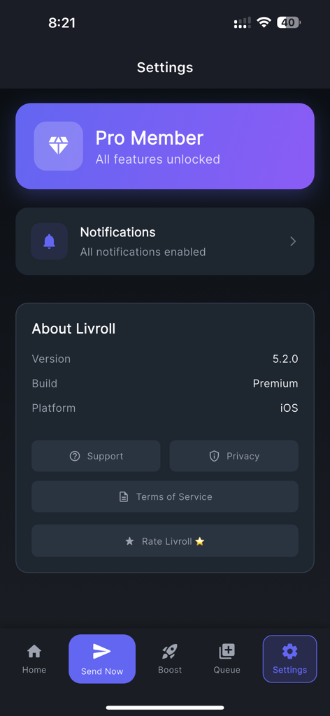 Livroll - Streak Booster - Settings page of the Livroll app showing Pro Member status and app details.