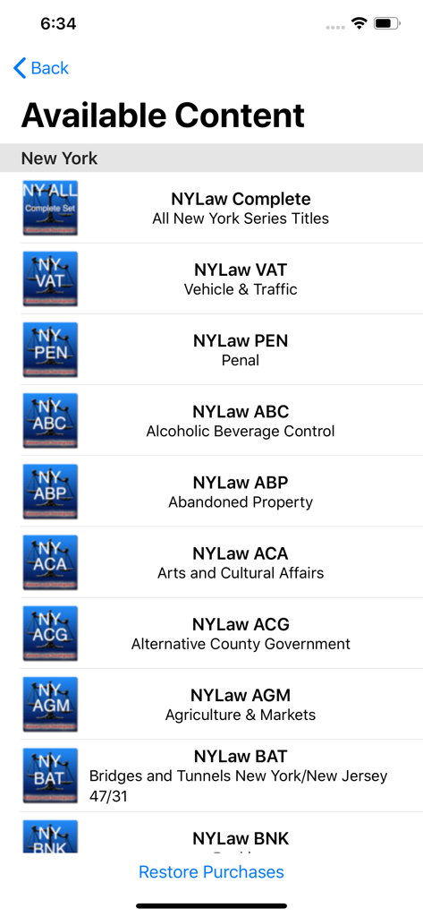 형법 및 교통법과 같은 사용 가능한 뉴욕 법률 제목 목록을 보여주는 State Statute 및 Federal Law 앱의 화면