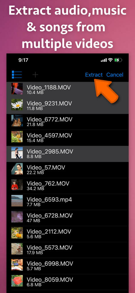 Video to Audio Extractor - Interfaz de la aplicación móvil que muestra una lista de archivos de vídeo y una flecha naranja apuntando al botón de extraer para procesamiento por lotes