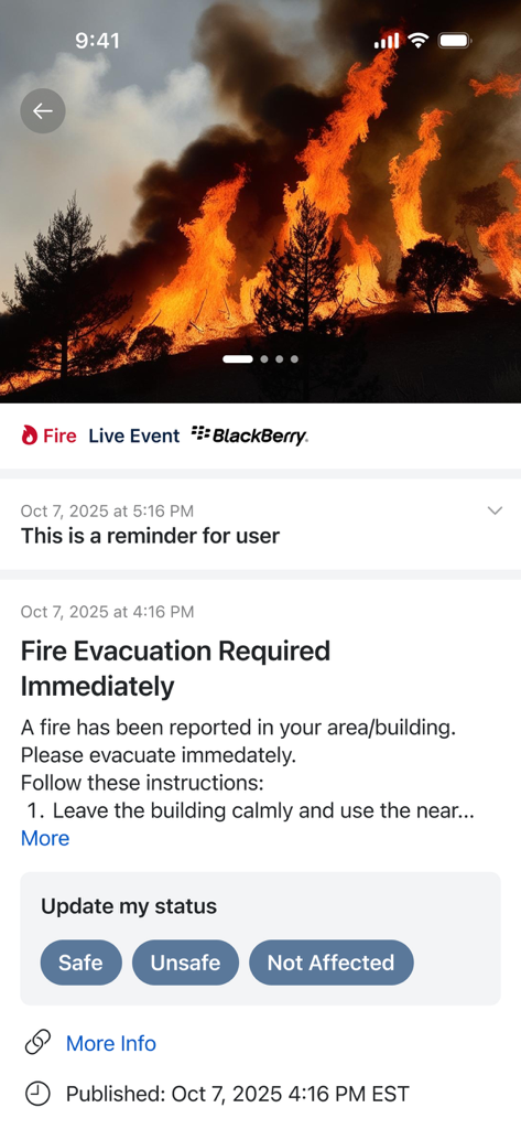 Aplicativo BlackBerry AtHoc exibindo um alerta de emergência de evacuação de incêndio com botões de status de segurança.