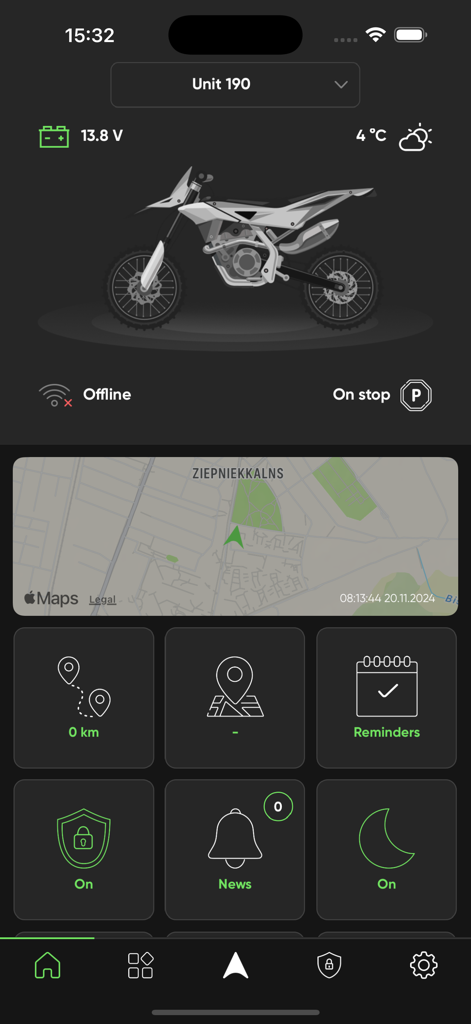 SIZZAPP Pro - Main interface of the SIZZAPP Pro app showing vehicle status and location