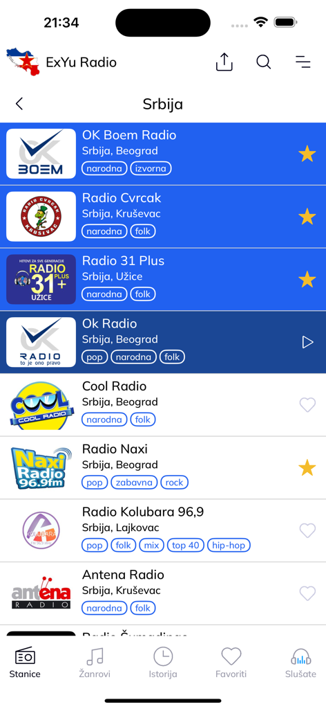 Oberfläche der ExYu Radio App, die eine Liste serbischer Live-Radiosender mit Genre-Tags anzeigt