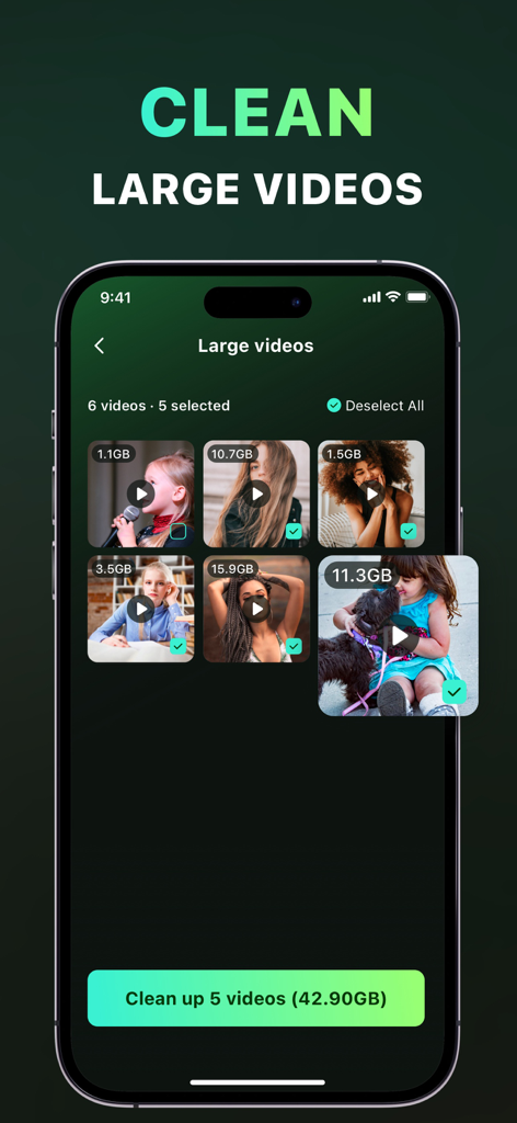 Interfaz de la aplicación ClearSnap mostrando la función de limpieza de vídeos grandes con archivos de vídeo seleccionados para liberar espacio en el teléfono.