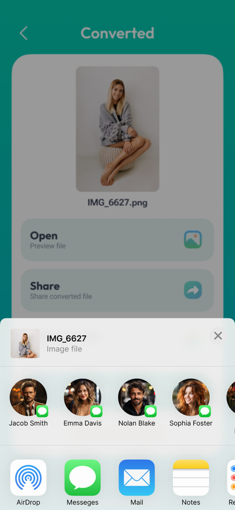 Image Converter JPEG PNG HEIC - Captura de pantalla de la aplicación Image Converter mostrando un archivo PNG convertido listo para ser compartido a través del menú de compartir de iOS.
