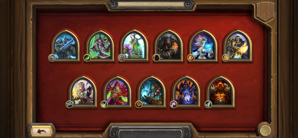Hearthstone - Pantalla de selección de varias clases de héroes de Hearthstone con personajes icónicos de Warcraft.