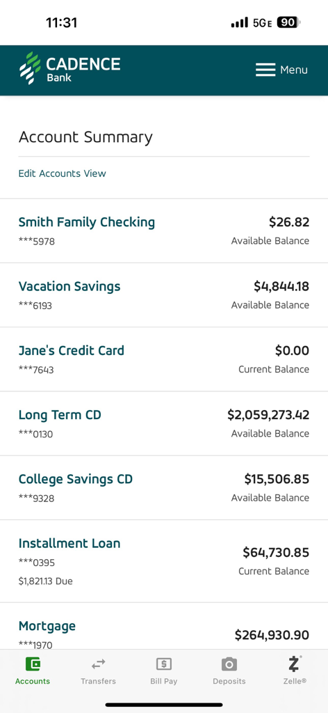 Resumen de cuentas de la aplicación móvil Cadence Bank que muestra saldos de cuentas corrientes, de ahorro y préstamos.