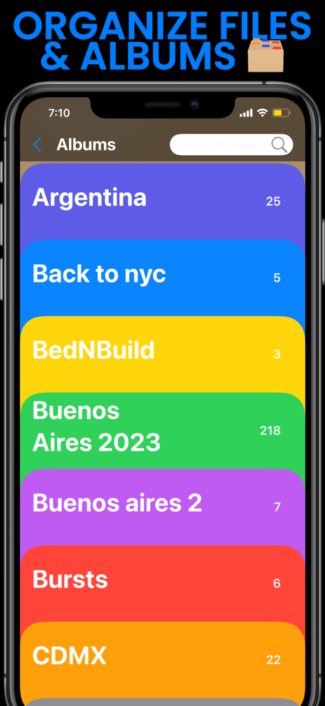 La interfaz de la aplicación PX que muestra una lista de álbumes de fotos organizados en diferentes colores