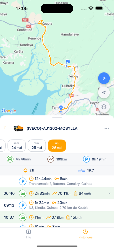 ALTOTRACK - Interfaz de la aplicación ALTOTRACK que muestra la ruta de un vehículo rastreado en un mapa y un registro de actividad detallado con estadísticas de conducción.