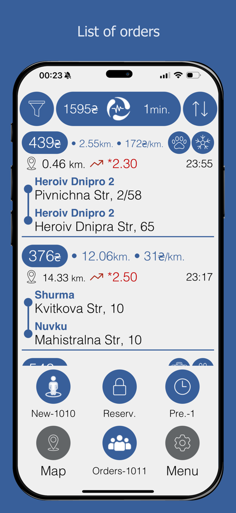 RegSat - Interface do aplicativo móvel RegSat exibindo uma lista detalhada de pedidos de táxi disponíveis com informações de preço, distância e rota