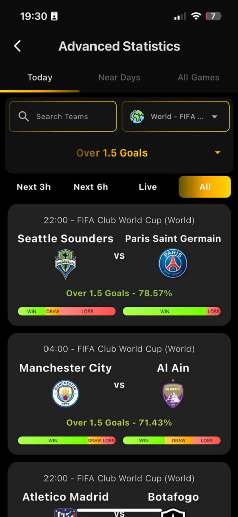Golden Chat App - Interface de Golden Chat App montrant des statistiques avancées et des probabilités de buts pour les matchs de football à venir