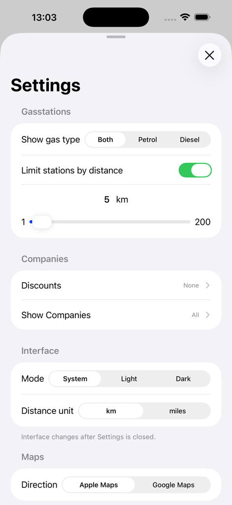 Settings menu of the Bensin app for filtering gas stations by type, distance, and discounts in Iceland