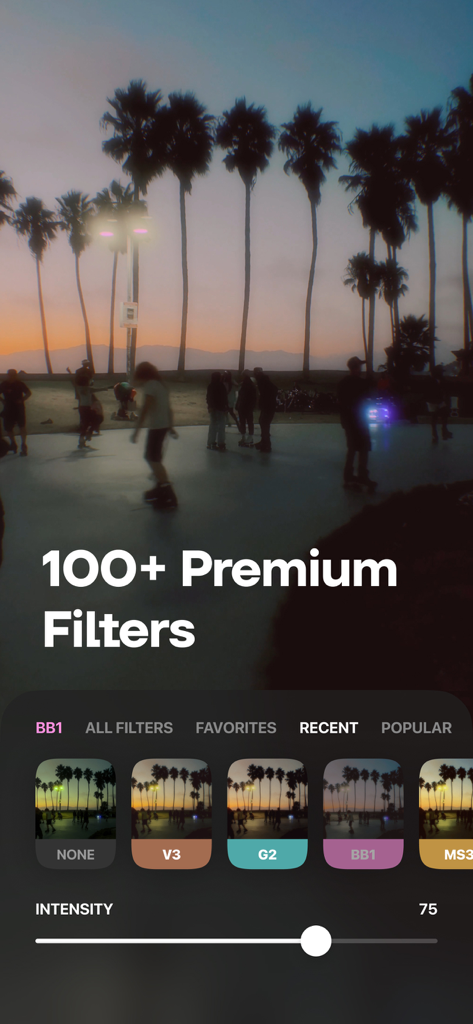 Interface de l'éditeur de photos Uplens affichant une sélection de filtres premium et un curseur d'intensité sur un paysage de coucher de soleil