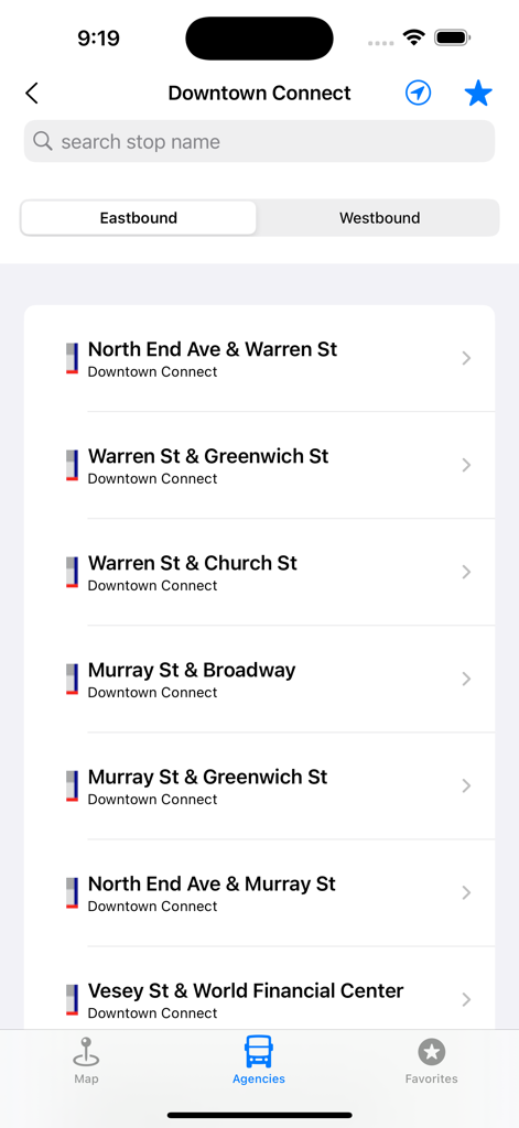 Uma lista de paradas de ônibus para o serviço de trânsito Downtown Connect dentro do aplicativo TrackMyBus.