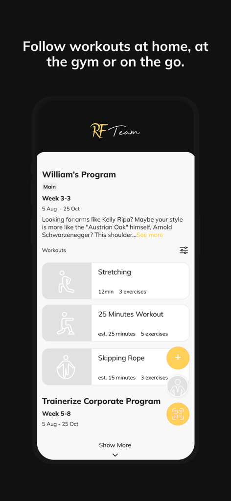 Interface of the RF TEAM app showing a personalized workout program with stretching and skipping rope sessions